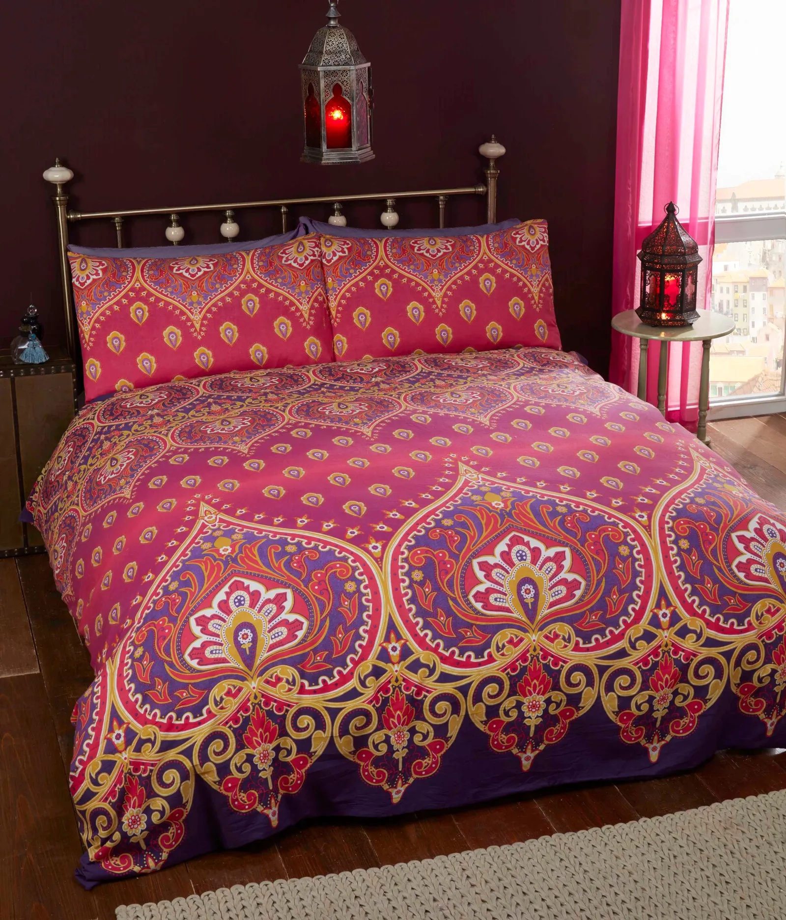 Rapport Home Asha Polycotton Duvet Cover Set With Pillowcase in Red