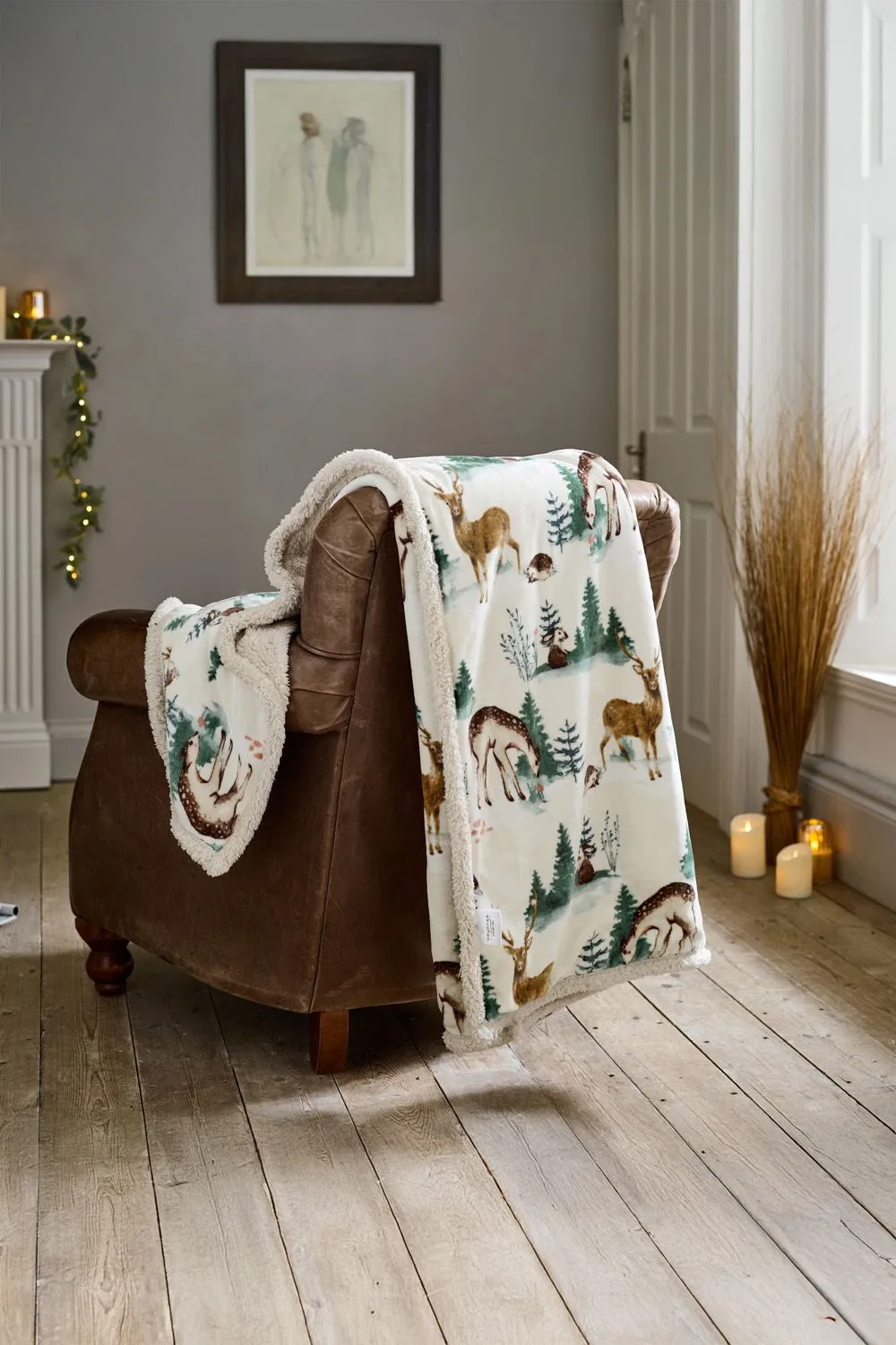 Deyongs Winter Deers Sherpa Fleece Throw - 140 x 180cm Soft Woodland Animal Blanket with Flannel Front & Cosy | 1846 in White
