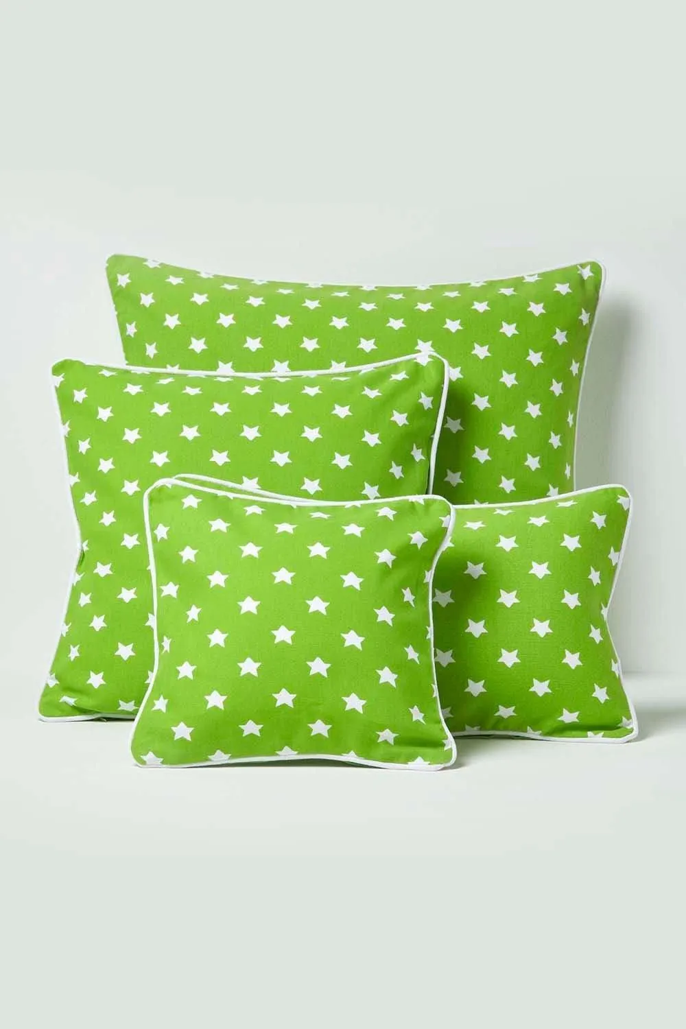Homescapes Cotton Stars Cushion Cover in Green 5