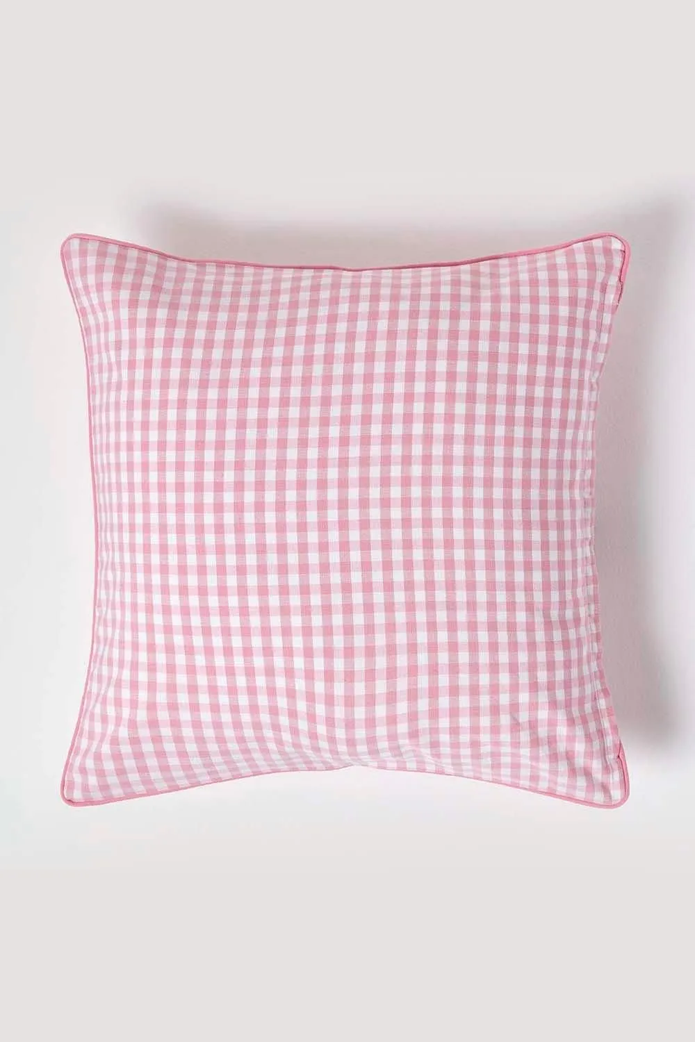 Homescapes Cotton Gingham Check Cushion Cover in Pink 1