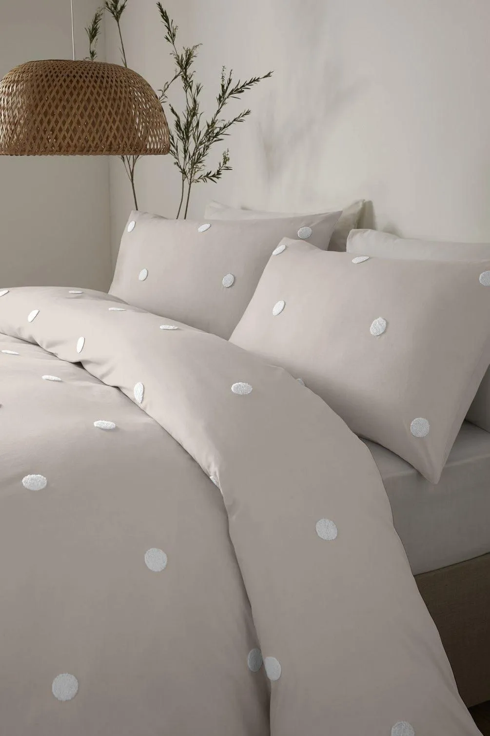 Appletree 'Dot Garden' 100% Cotton Embellished Duvet Cover Set in Off-White 2