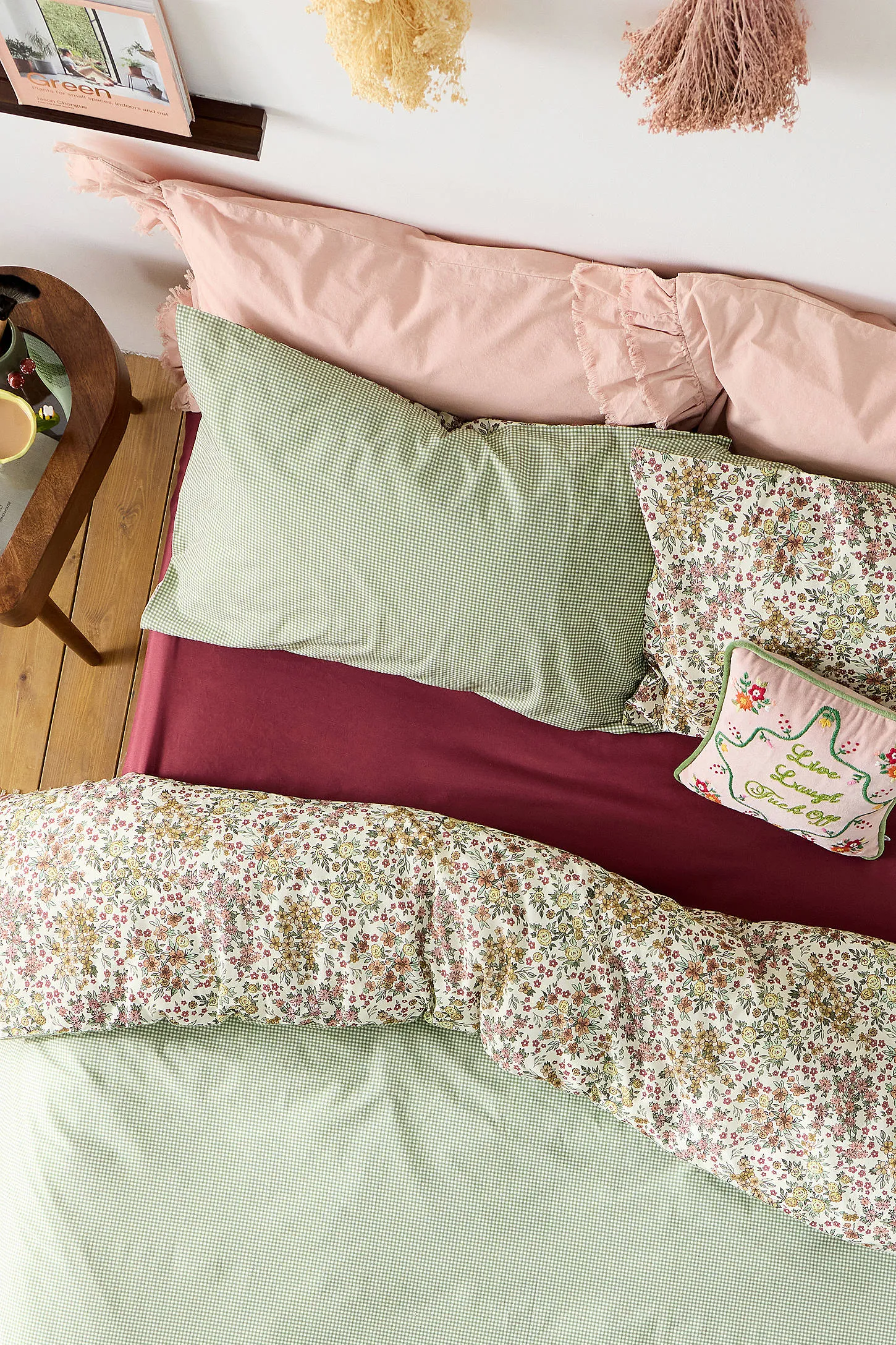 Verity Ditsy Reversible Duvet Set 3