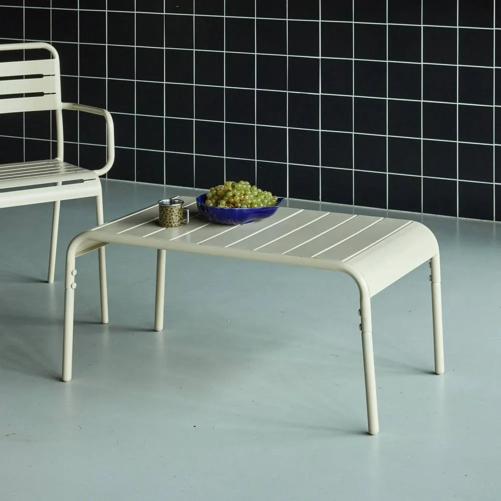sweeek Rectangular steel garden coffee table in Beige 4