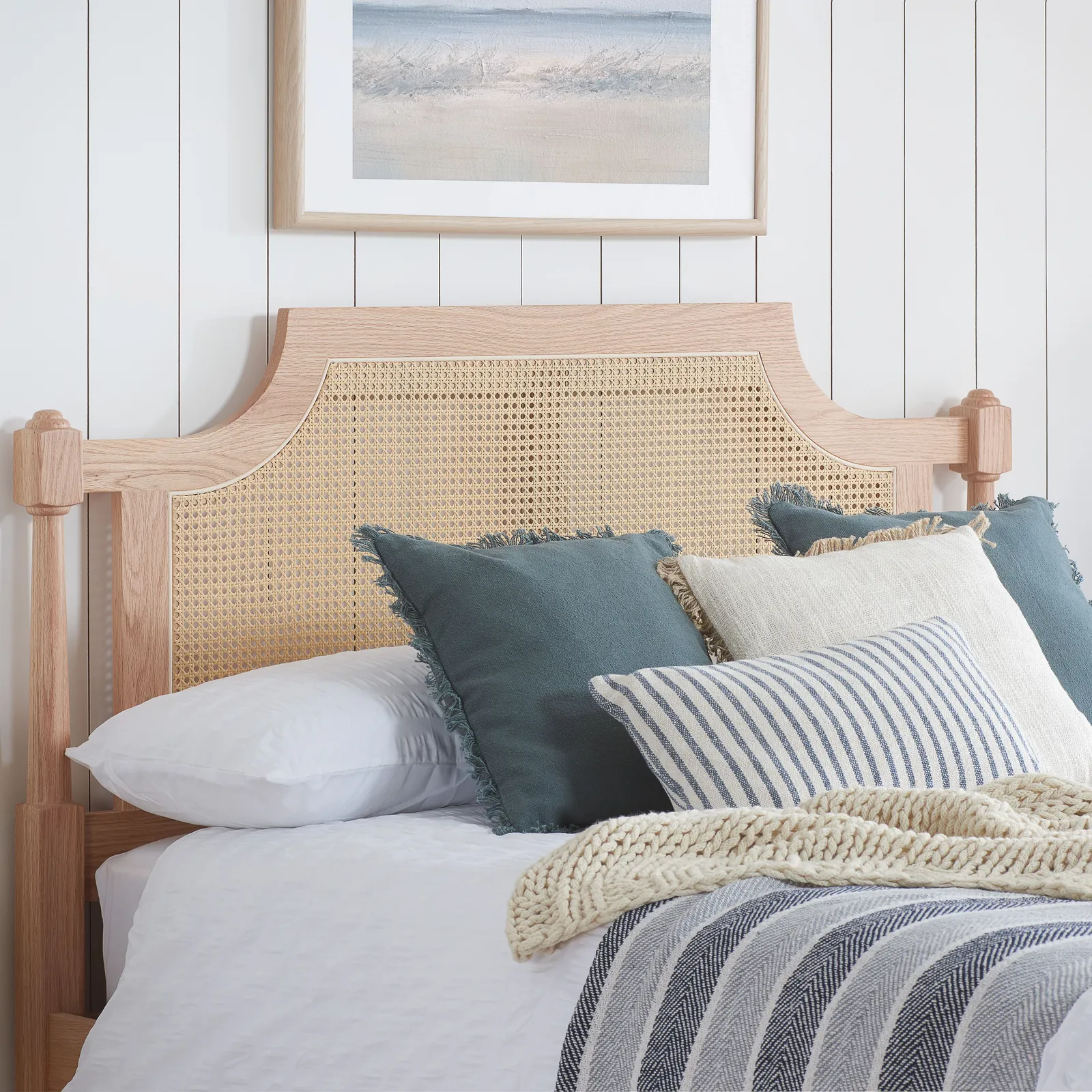 Birlea Rattan Bed Frame Rhodes Oak 4FT6 135cm Bedstead in Beige 2