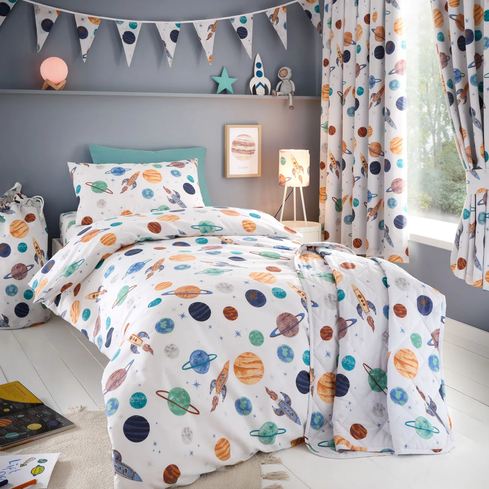 Happy Linen Company Cosmic Planets Duvet Cover Quilt Bedding Set in White