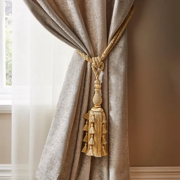Linton Curtain Tieback 1