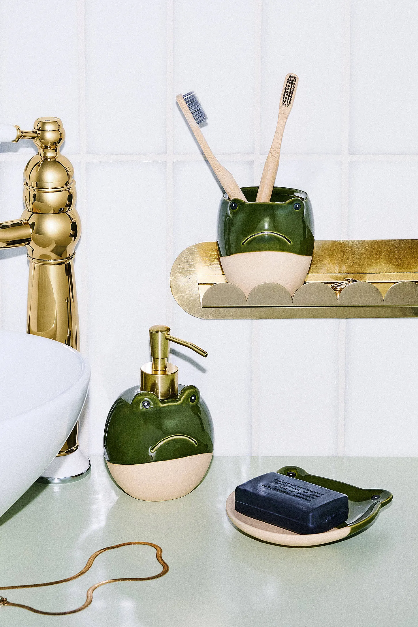 Grumpy Frog Soap Dispenser - Green ALL 2