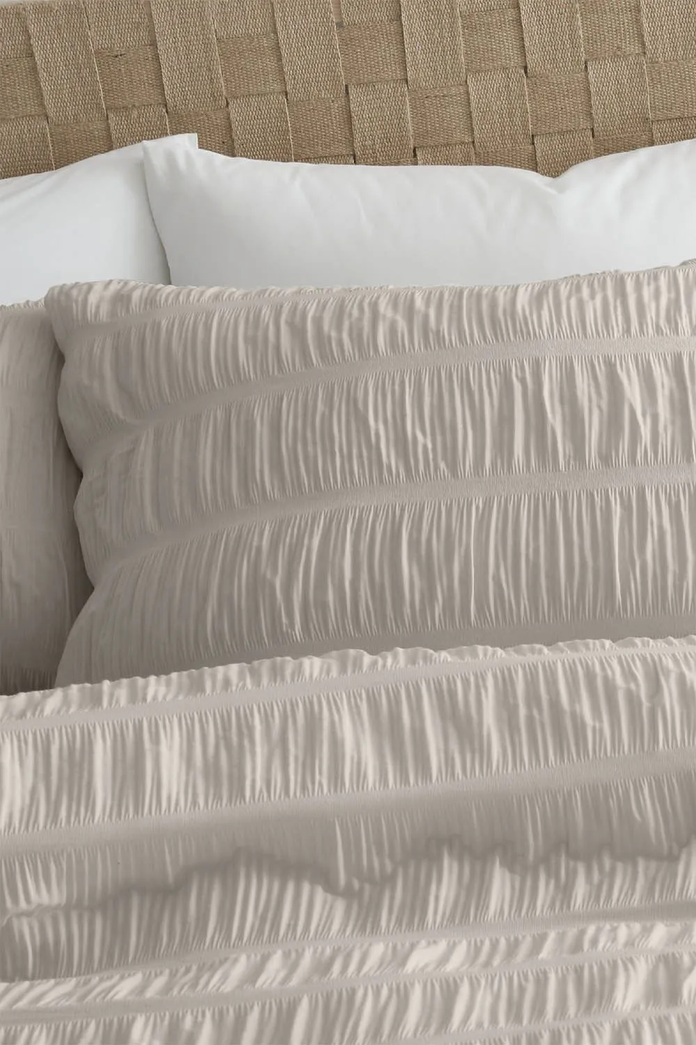 Catherine Lansfield Seersucker Duvet Cover & Pillowcase Set in Natural 2