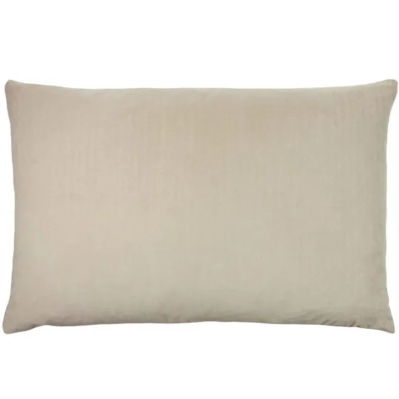 Furn. Contra Velvet Cushion 1