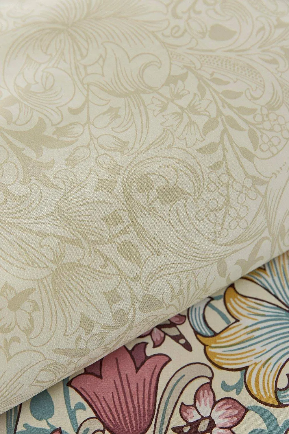 Morris & Co 'Golden Lily' Cotton Duvet Cover Set 3