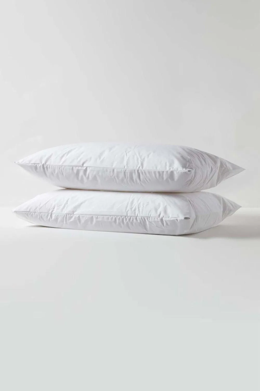 Homescapes Polypropylene Waterproof Pillow Protector Pair in White 2