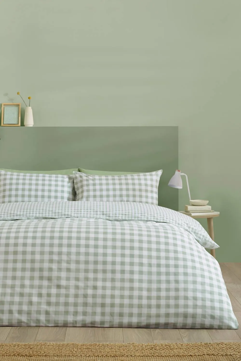 Catherine Lansfield 'Bamford Gingham Check' Reversible Duvet Cover Set in Green 2