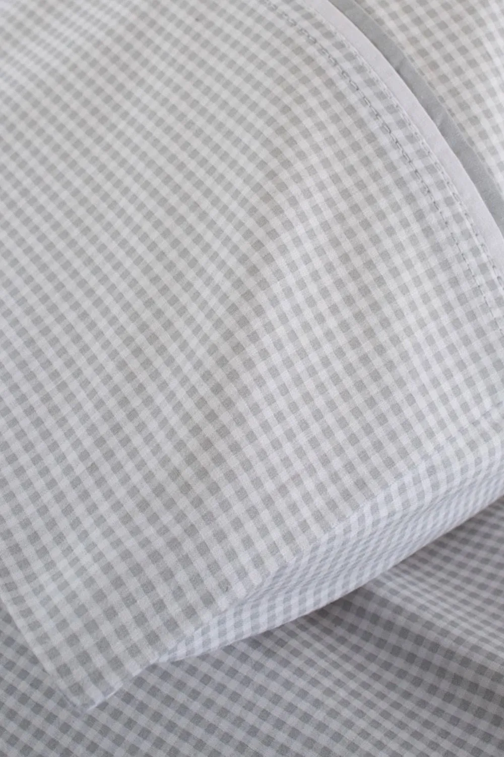 The Lyndon Company Gingham Duvet Cover Set - Soft & Breathable Cotton with Double Piped Edges in Grey 4