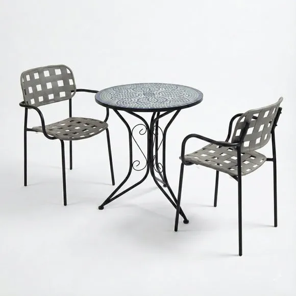 Summer Terrace Atlanta Round Bistro Table with 2 Karin Chairs 2