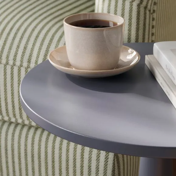 Petit Side Table 2
