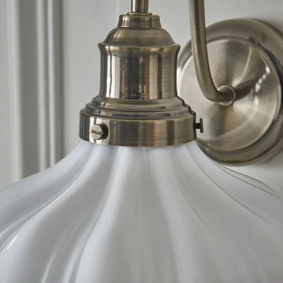 Ashwell Traditional Bathroom Wall Light 3