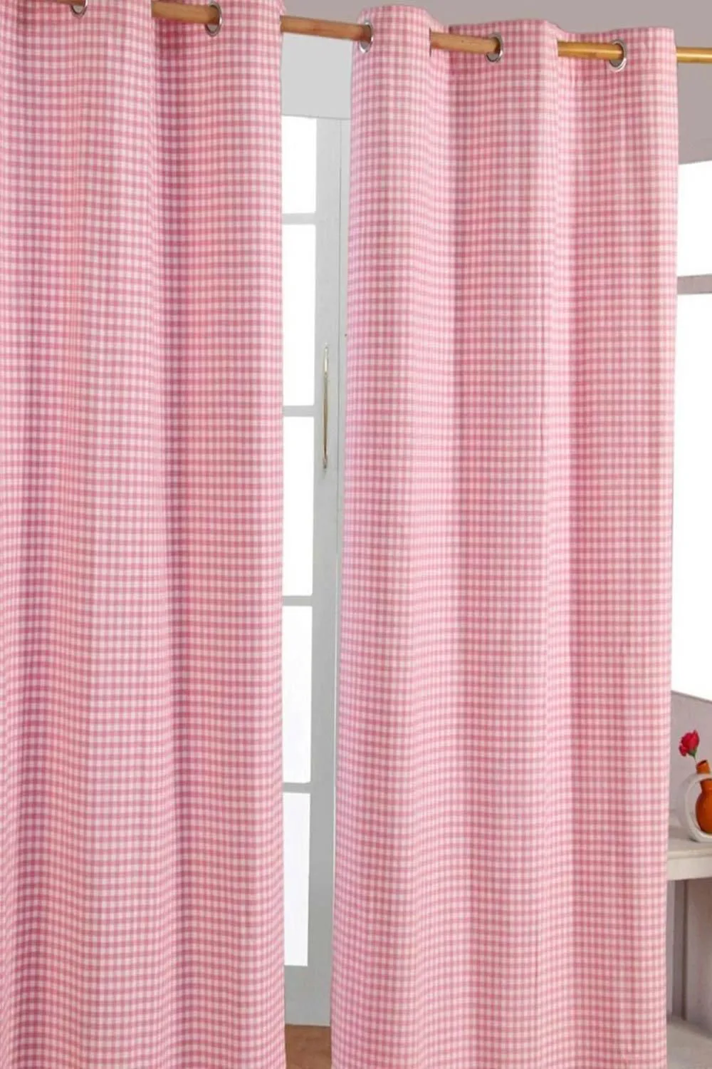 Homescapes Cotton Gingham Eyelet Curtain Pair in Pink