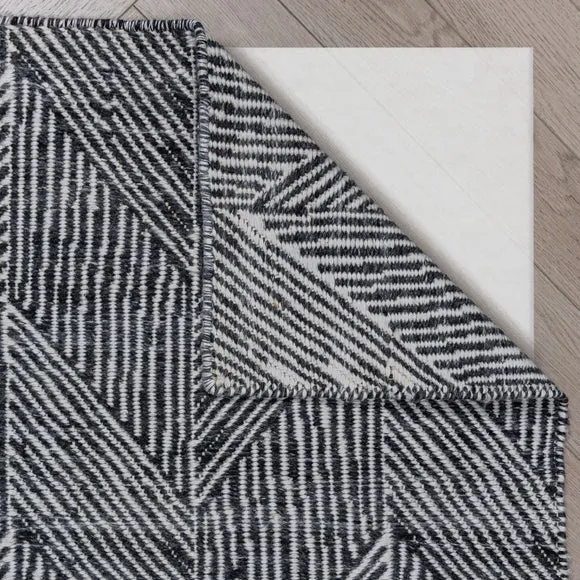 Chevron Flatweave Rug 3