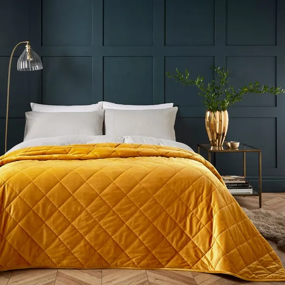 Castleton Quilted Bedspread