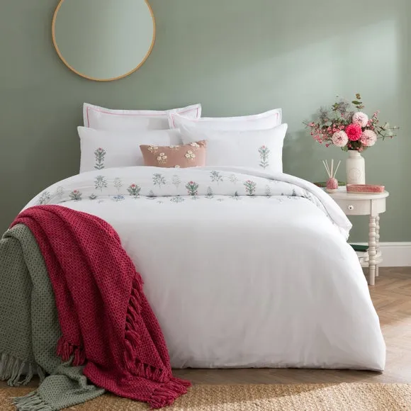 Somerset Embroidered Microfibre Duvet Cover & Pillowcase Set 6