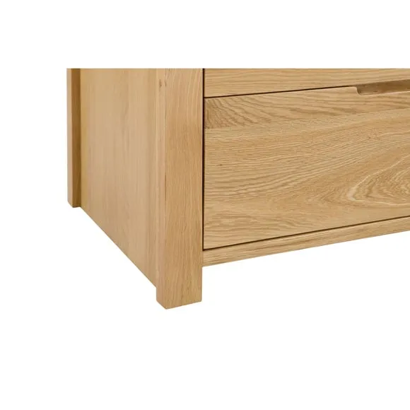 Return - Curve 3 Drawer Bedside Table, Oak 5
