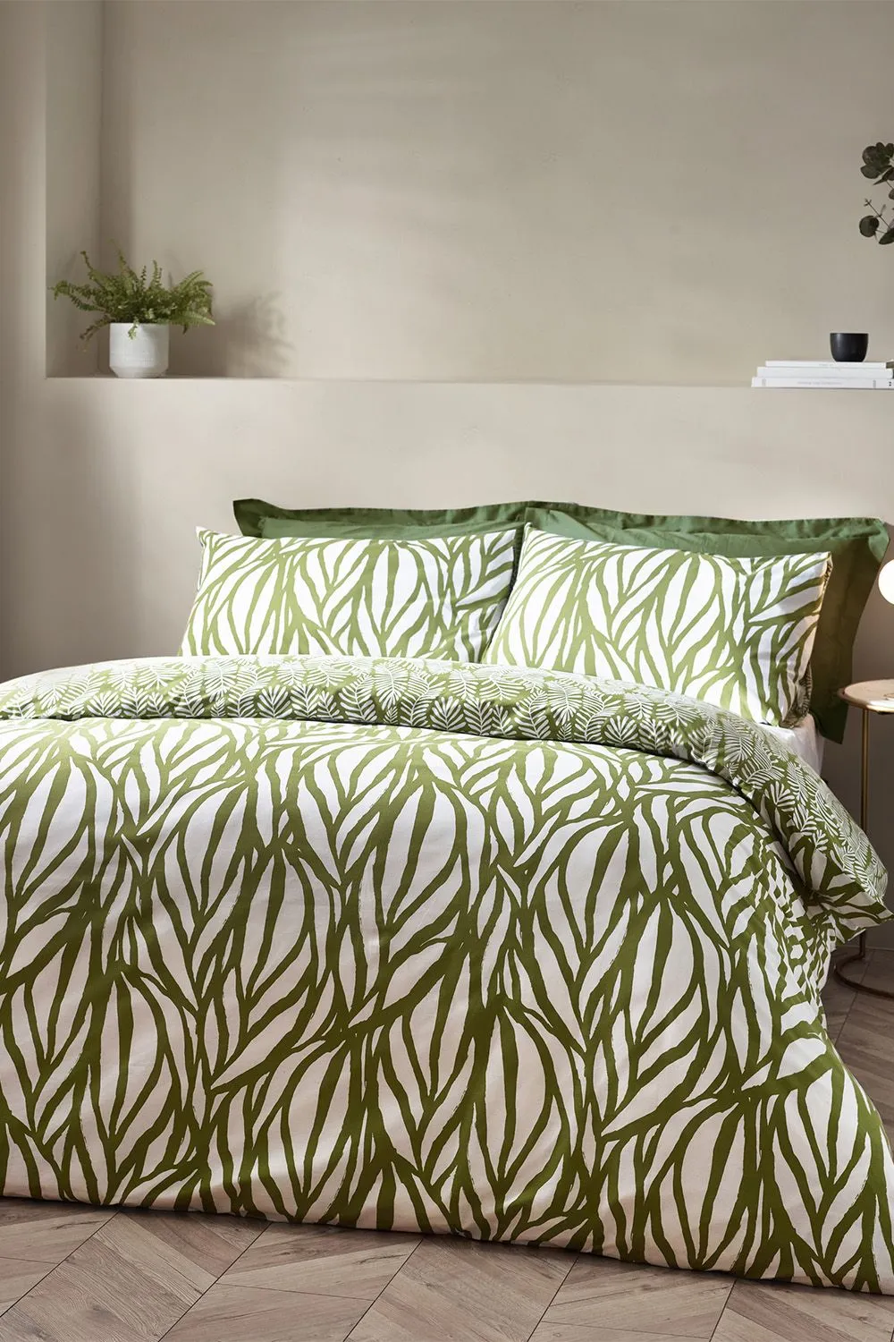 HOEM Frond Abstract Cotton Rich Reversible Duvet Cover Set in Olive