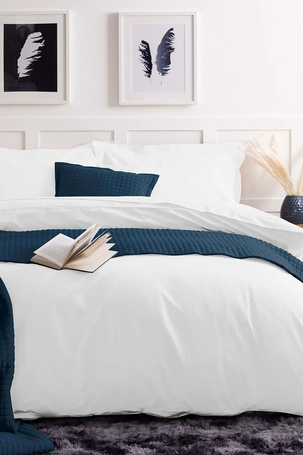 Belledorm Easy Care 200 Thread Count Cotton Polyester Percale Duvet Cover in White 1