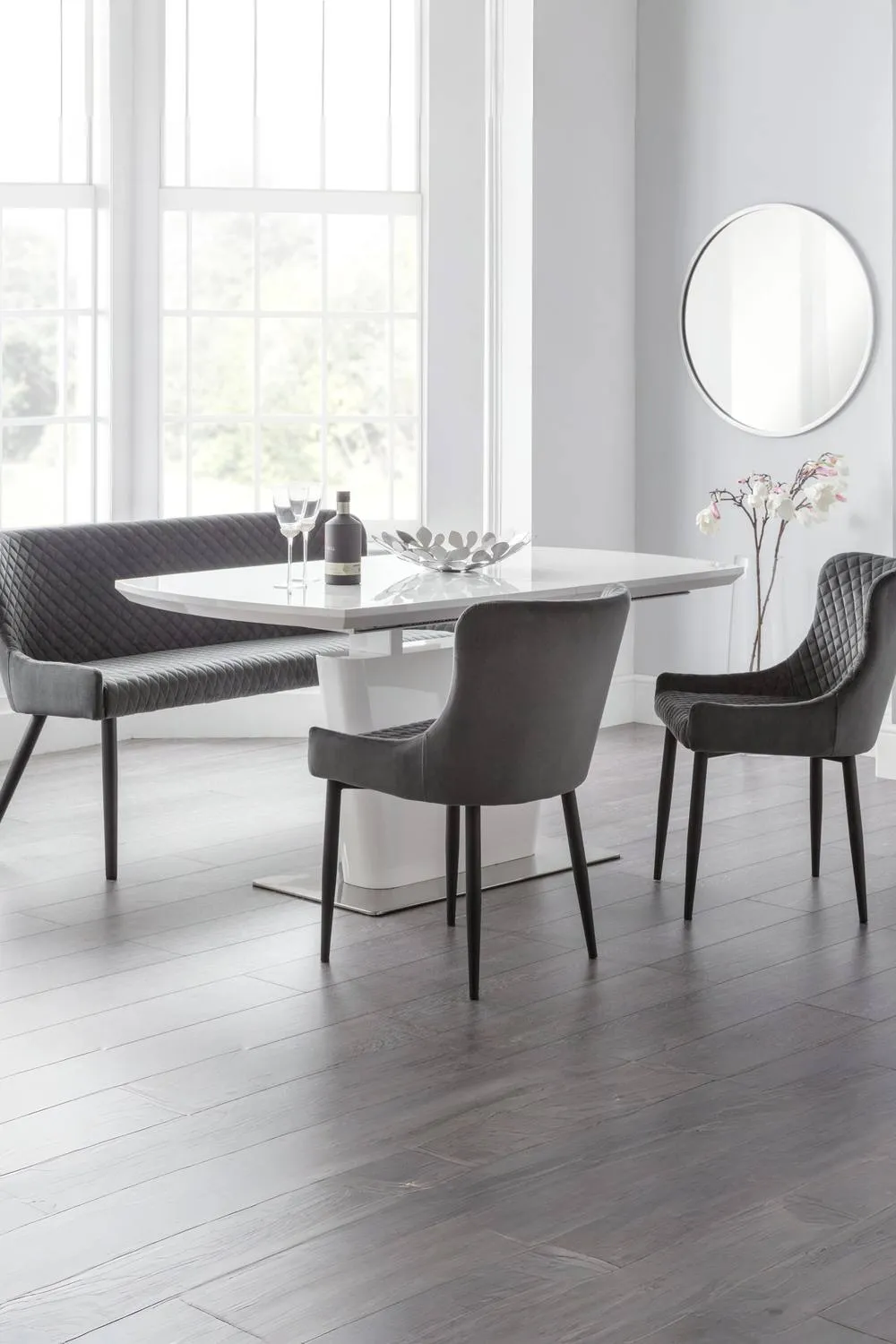 Julian Bowen Como Rectangular Extending High Gloss 4-6 Seater Dining Table in White 4