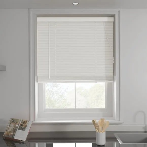 Fauxwood Venetian Blind 1