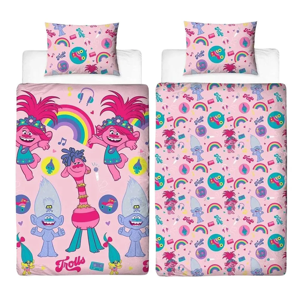 DreamWorks World Tour Reversible Duvet Set in Pale Pink
