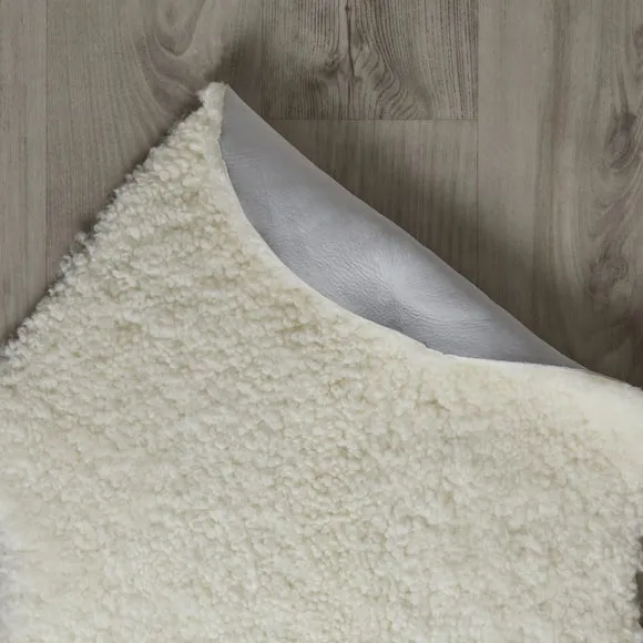 Curly Single Sheepskin Rug 3