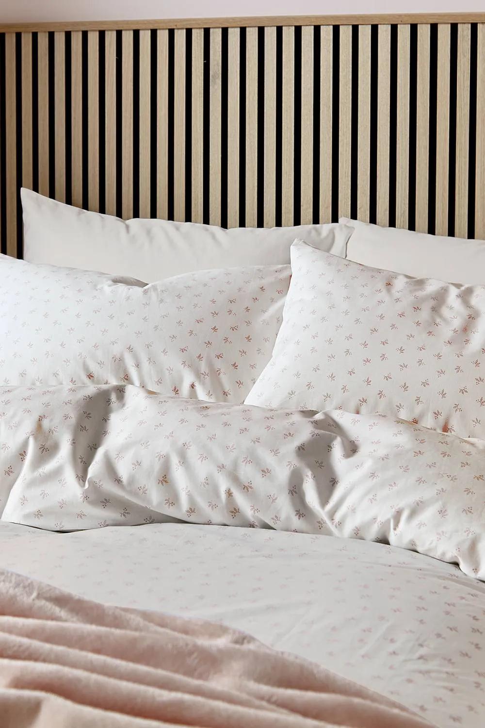 Helena Springfield 'Leaf Sprig' Duvet Cover Set in Pink 2