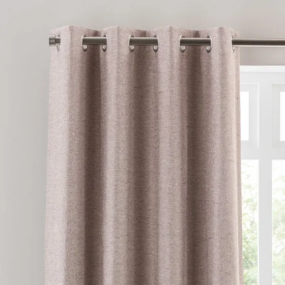 Chester Eyelet Curtains 1