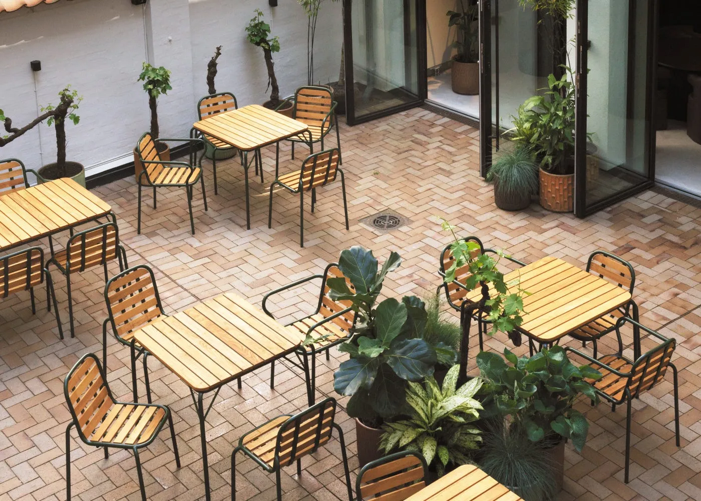Normann Copenhagen Vig Outdoor Dining Chair in Black 2