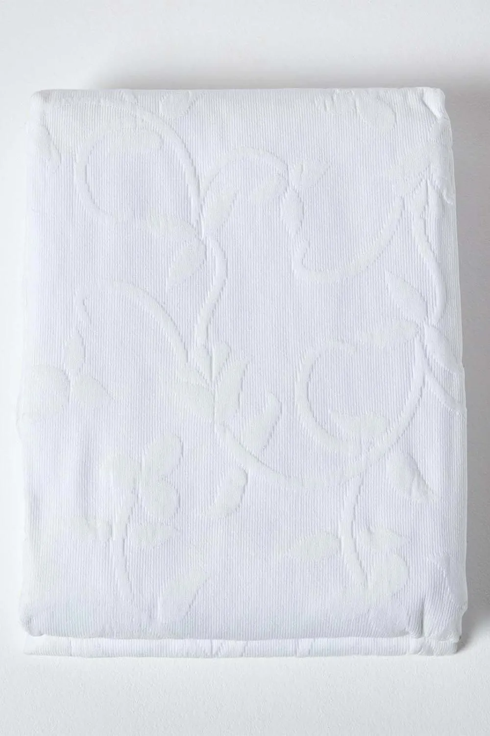 Homescapes Cotton Rich Floral Pattern Bedspread in White 2