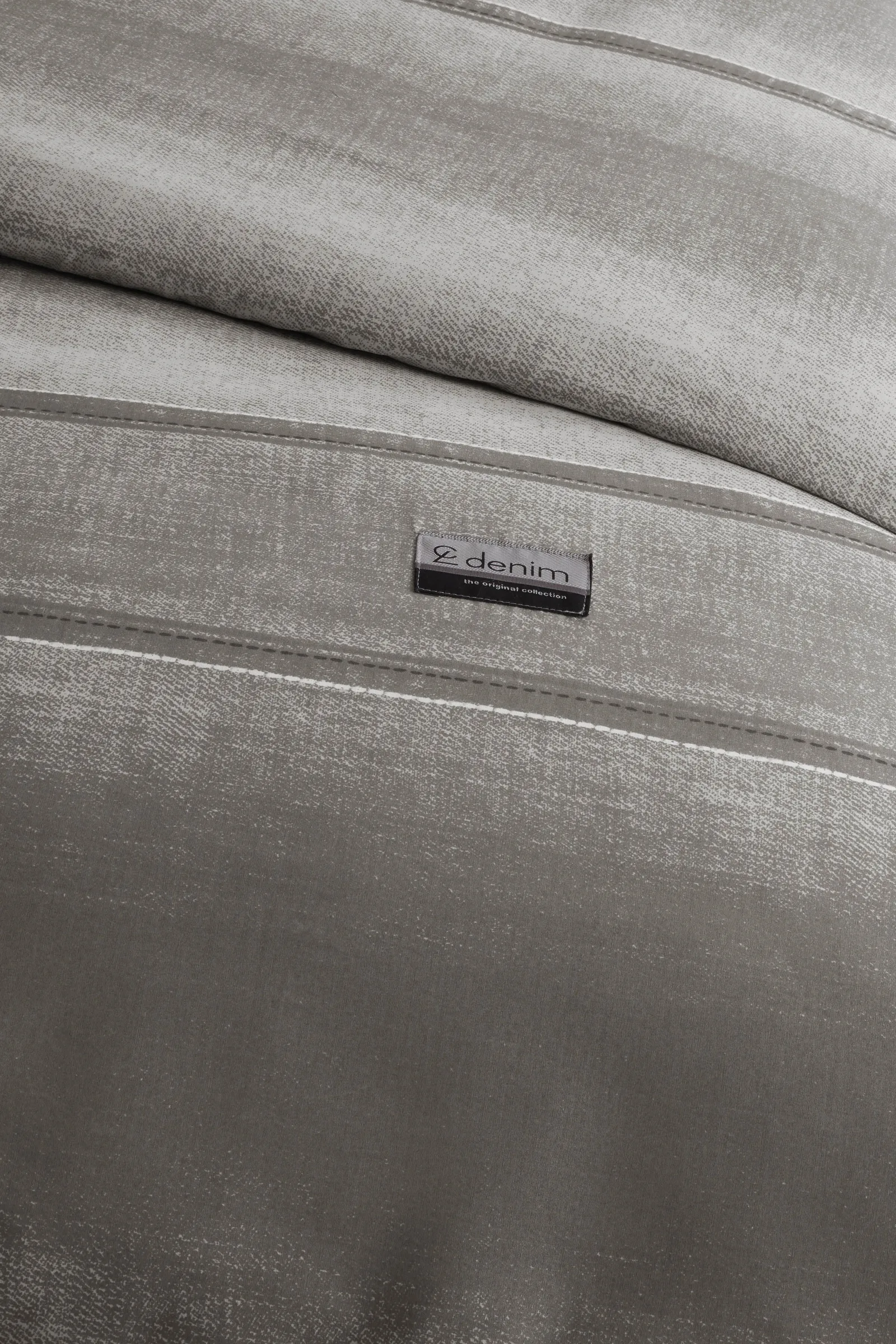 Catherine Lansfield 'Denim' Duvet Set in Grey 3
