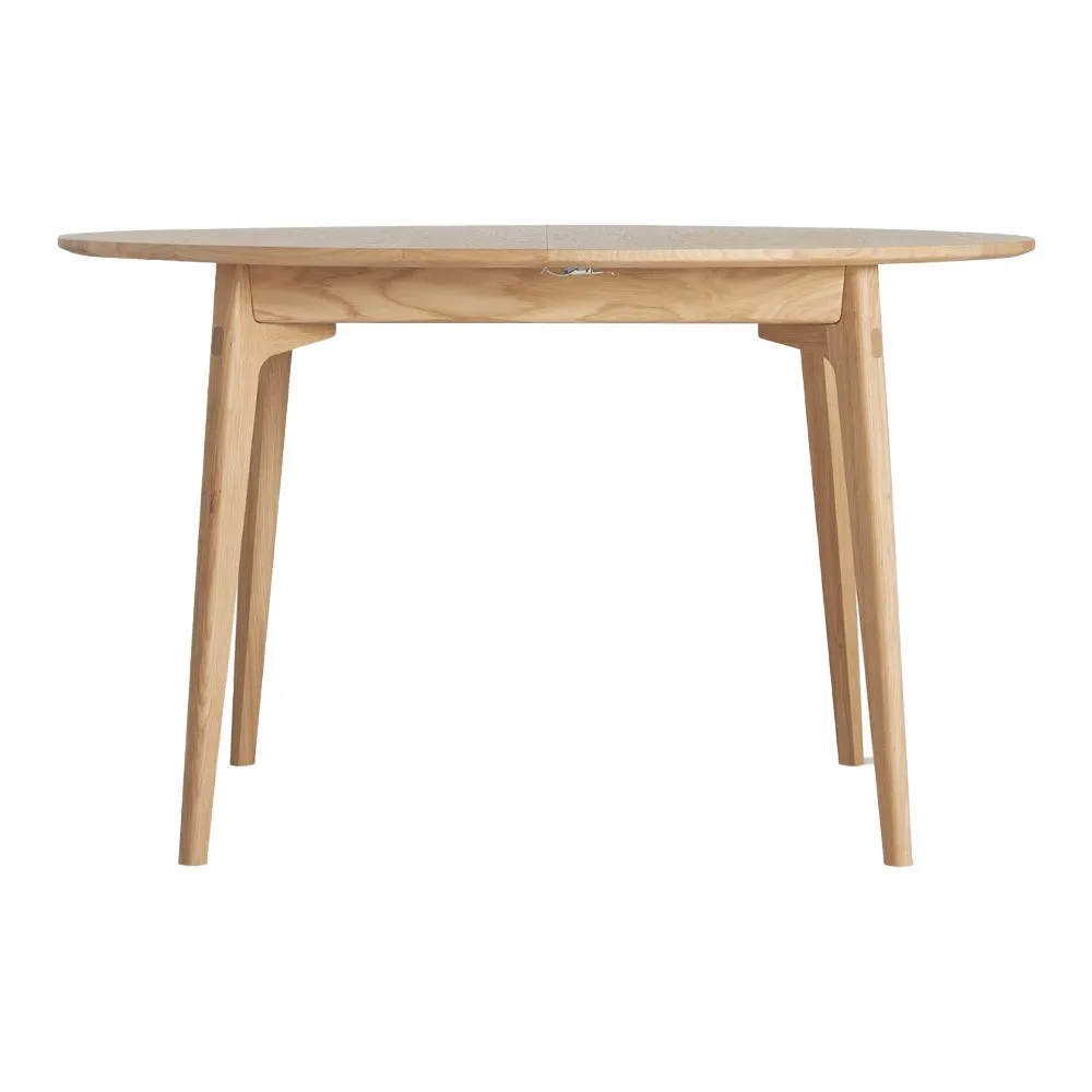 Case Dulwich Round Extending Table in Oak 2