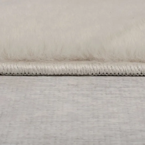 Neve Abstract Faux Fur Wave Rug 4