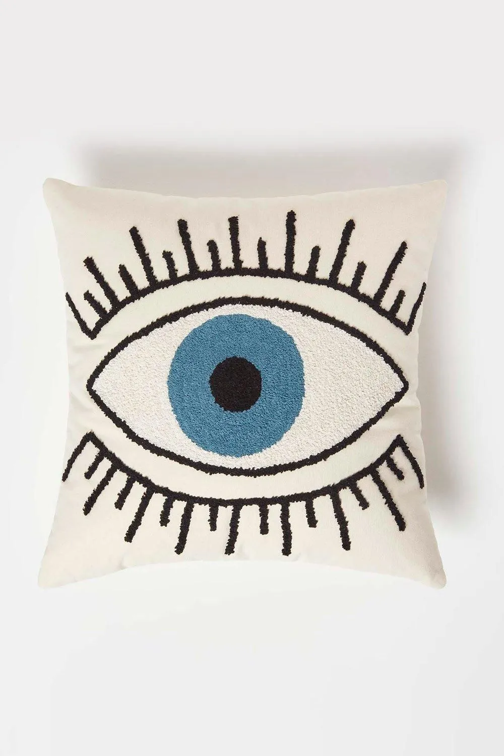 Homescapes Eye See You White Tufted Cotton Cushion