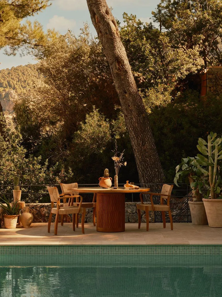 Orion Outdoor Dining Table