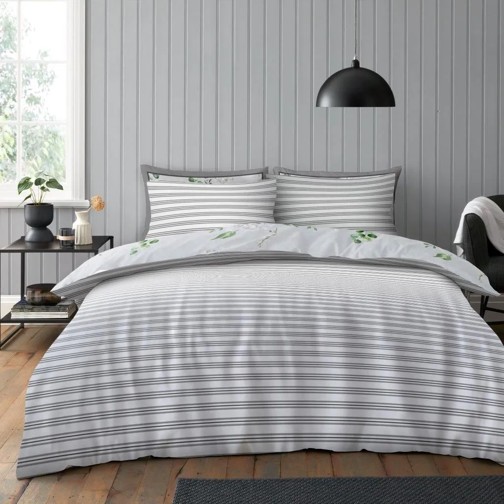 GAVENO CAVAILIA Evelina Printed Duvet Cover Set in White 2