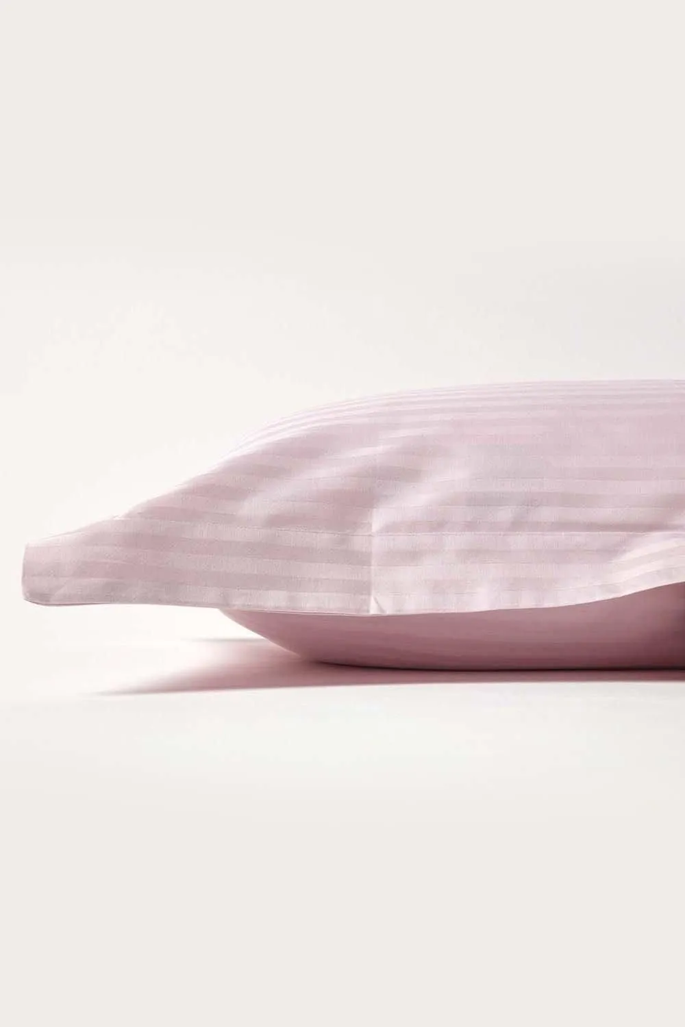 Homescapes Egyptian Cotton Ultrasoft King Size Oxford Pillowcase 330 TC in Dusty Pink 2