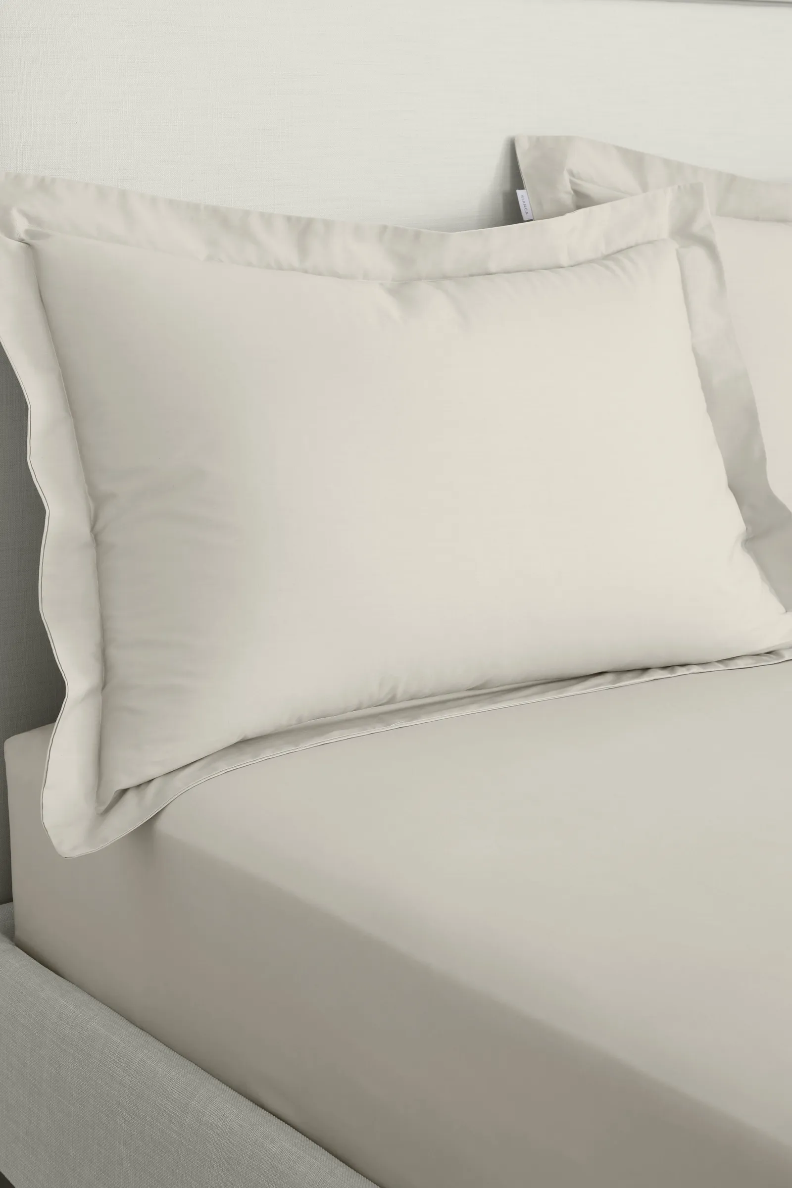 Bianca '200 Thread Count Cotton Percale' Oxford Pillowcases in Natural 1