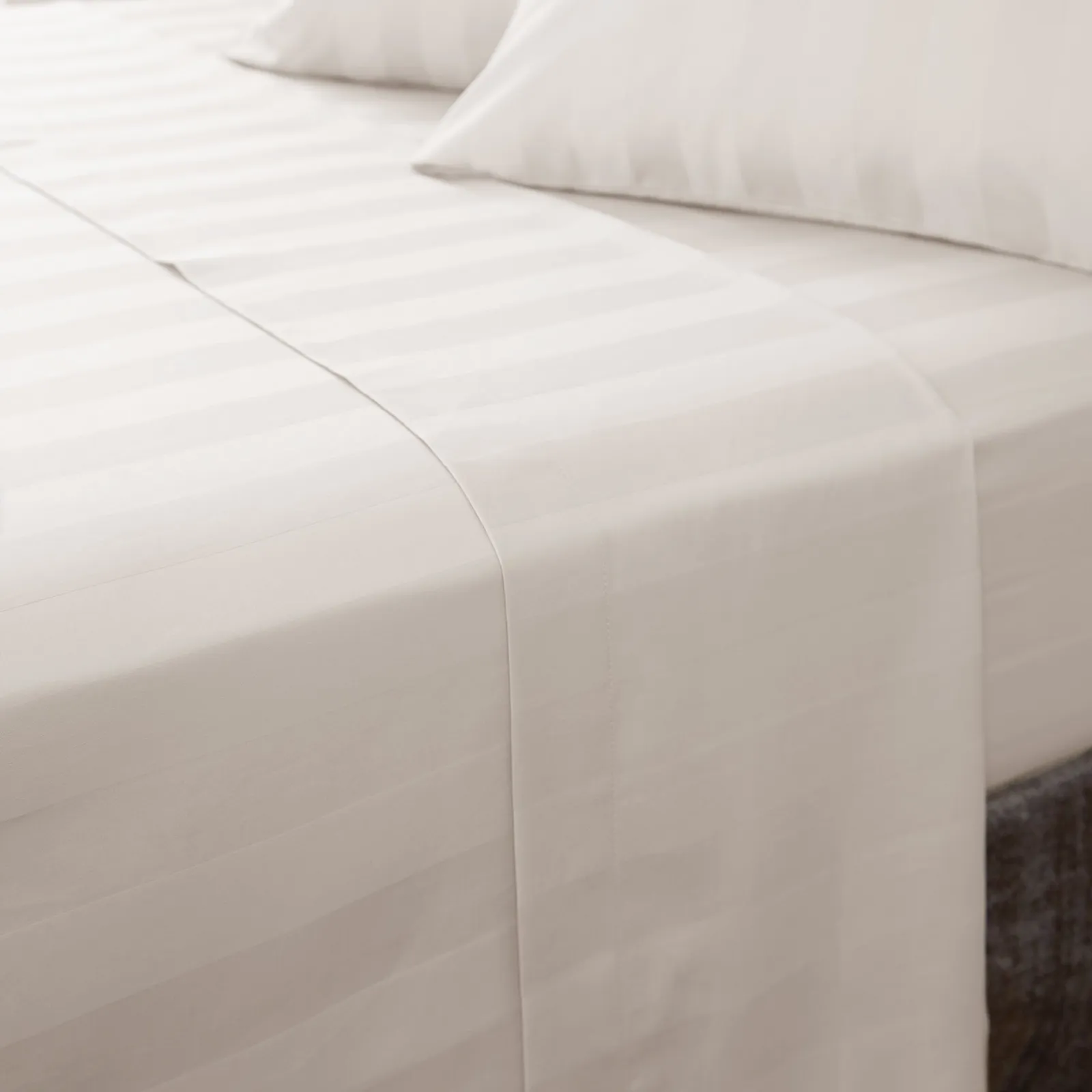Hotel Egyptian Cotton 230 Thread Count White Stripe Flat Sheet Cream