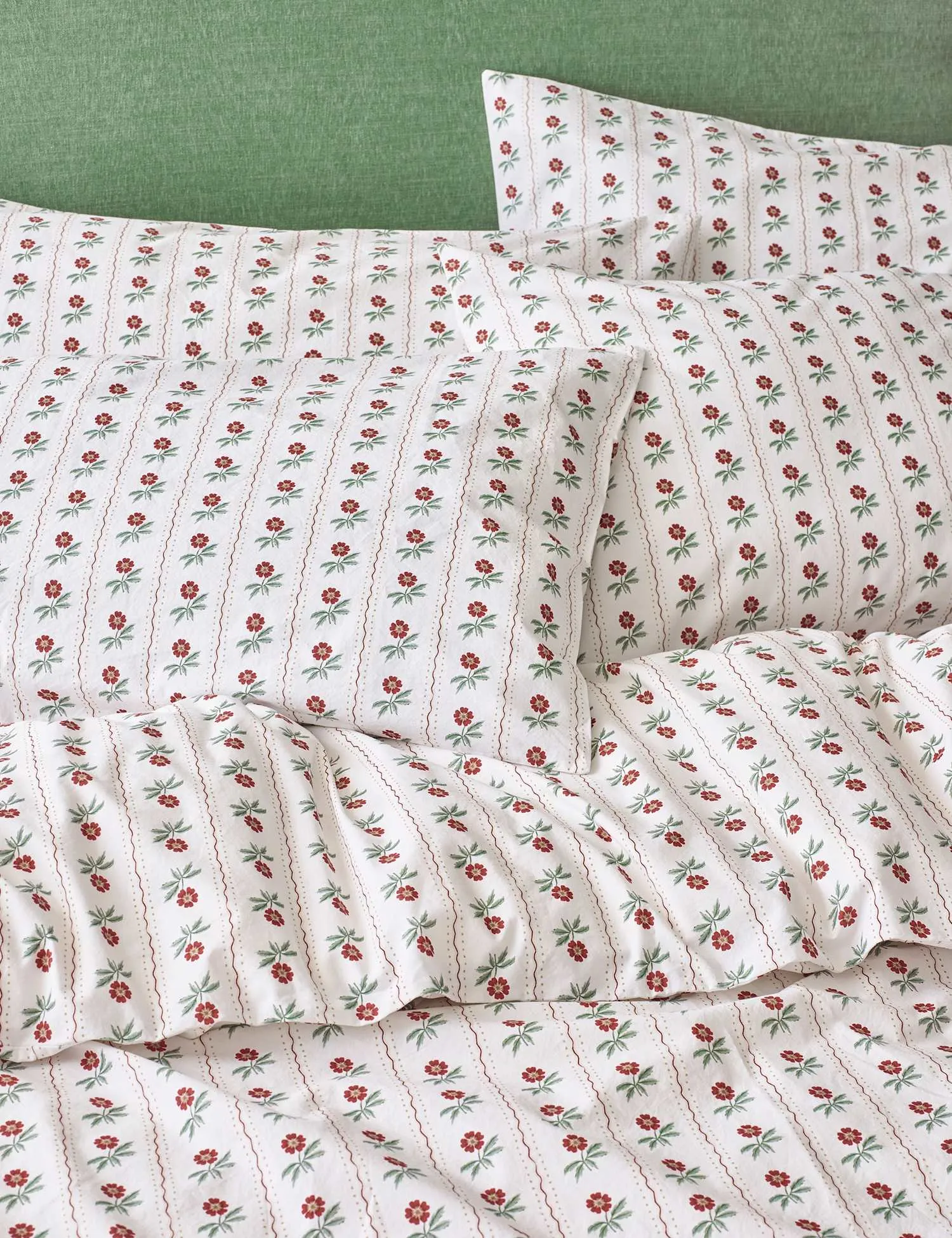 Piglet In Bed 2 Pack Pure Cotton Woodland Stripe Pillowcases White Mix