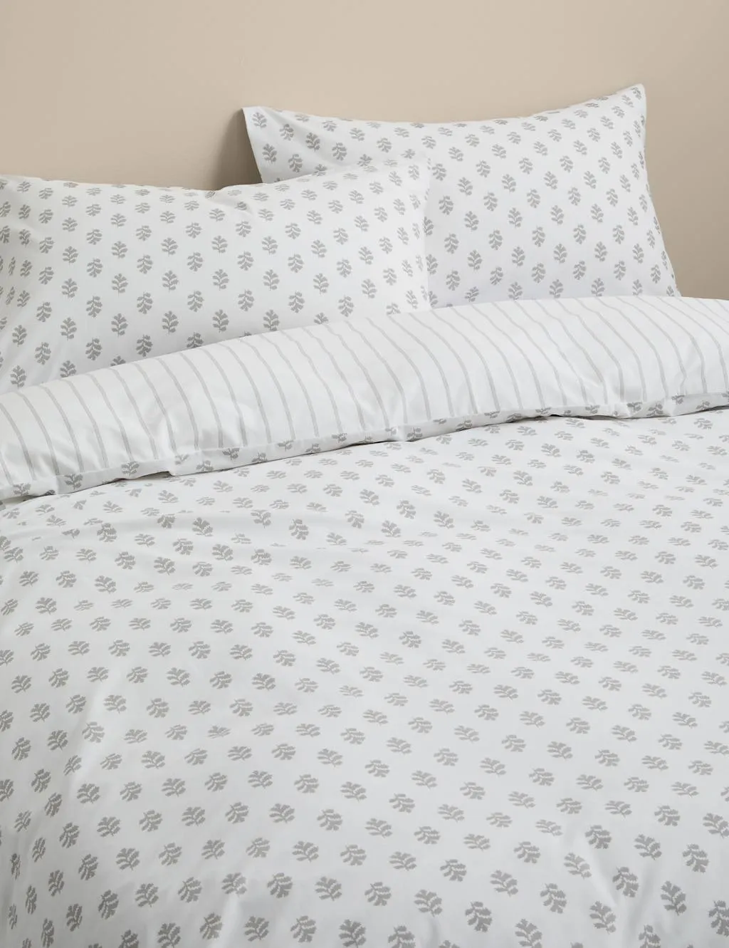 M&S Cotton Blend Mini Leaf Bedding Set Marble