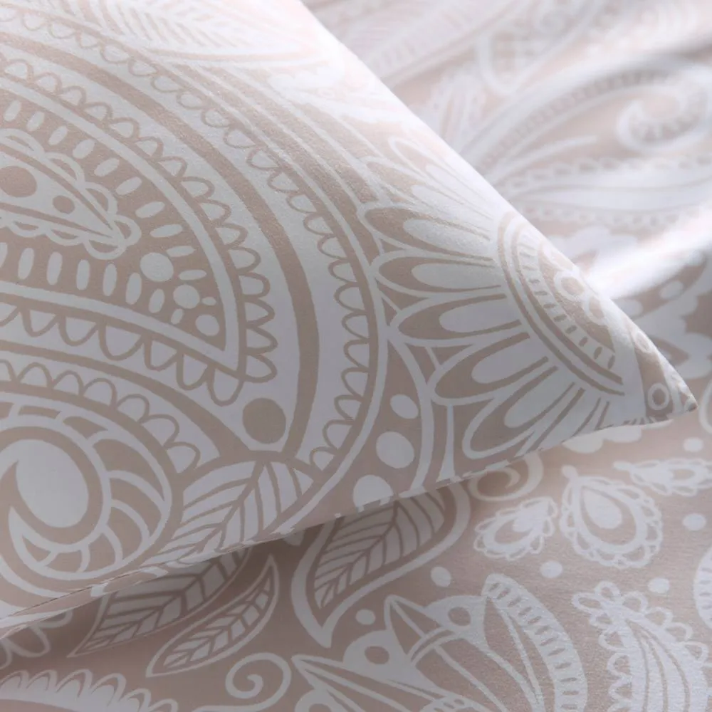 Portfolio Home Paisley Geometric Duvet Cover Quilt Set With Pillow Case Bedding in Natural 2