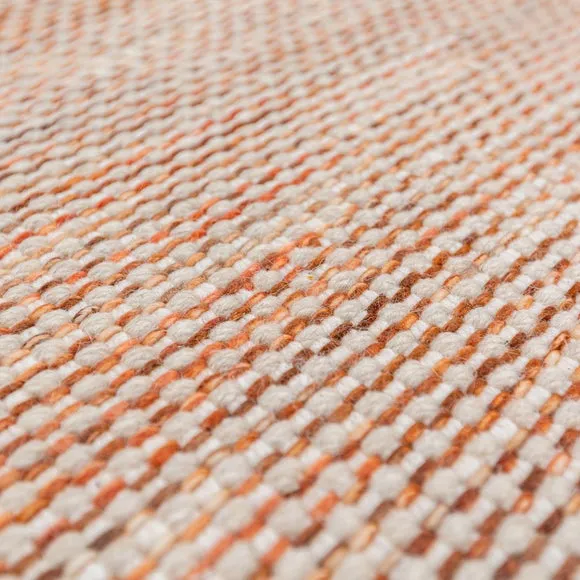 Tarn Chunky Wool Fringed Rug 2