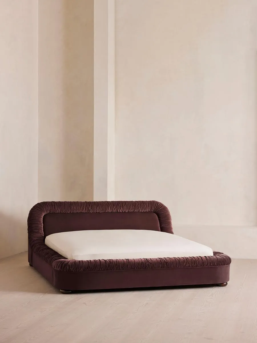 Vara Bed, Emperor, Velvet, Aubergine