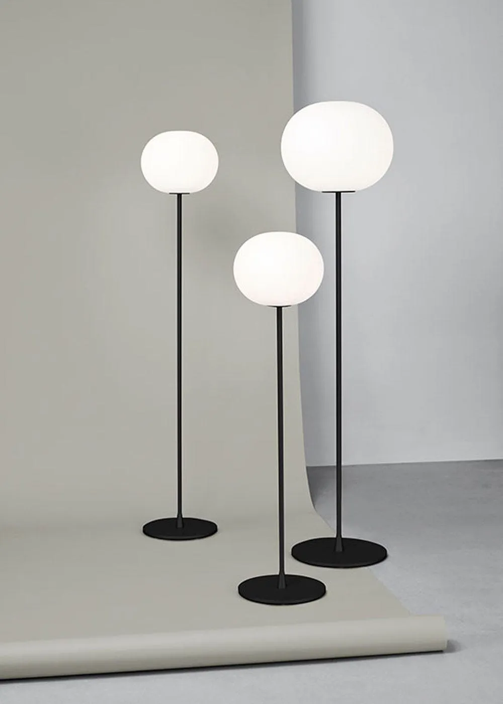 Flos Glo-Ball F1 Floor Lamp Matte Black 2